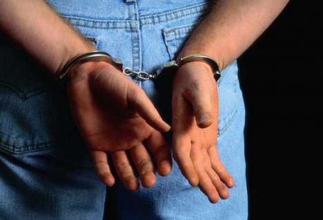 Poliţistul "turmentat" din Ciumeghiu, arestat preventiv pentru 10 zile